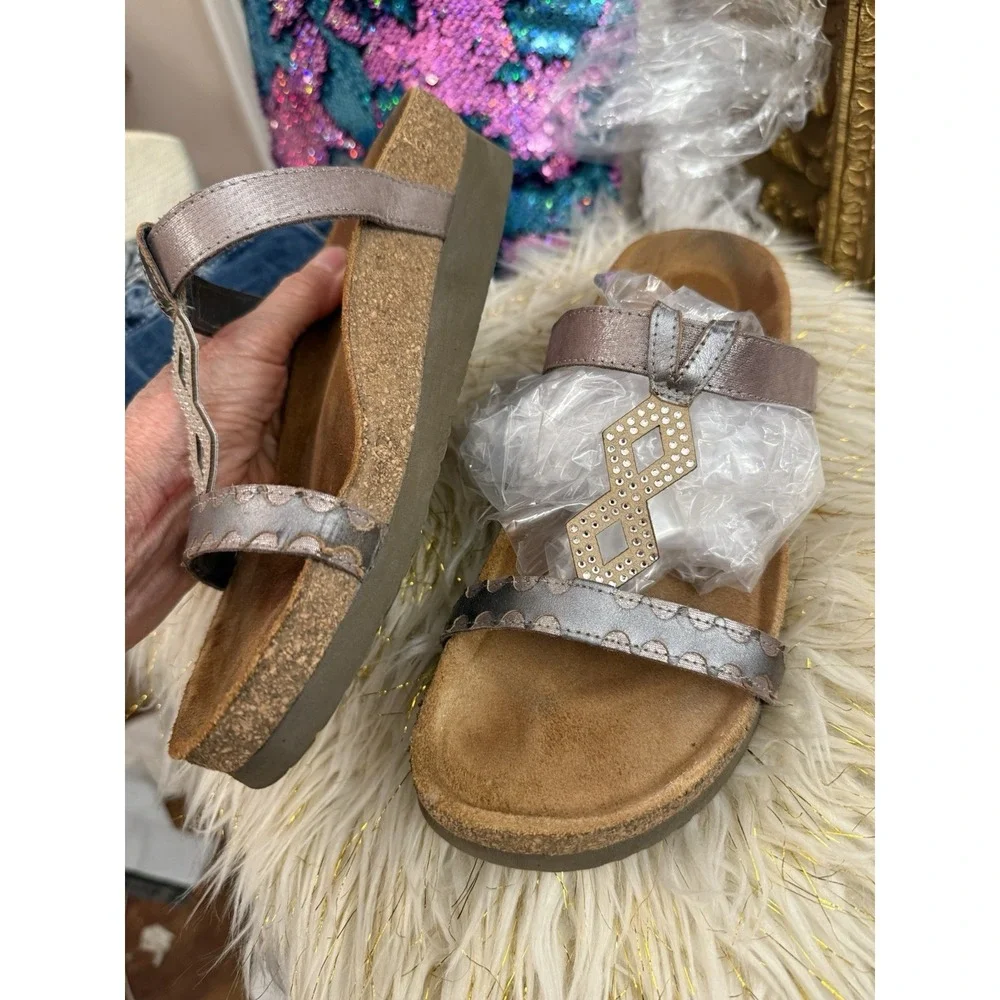 NAOT Aspen Leather Sandals Wedge Cork Gold Metallic Rhinestones EU 38 US 7 - 7.5